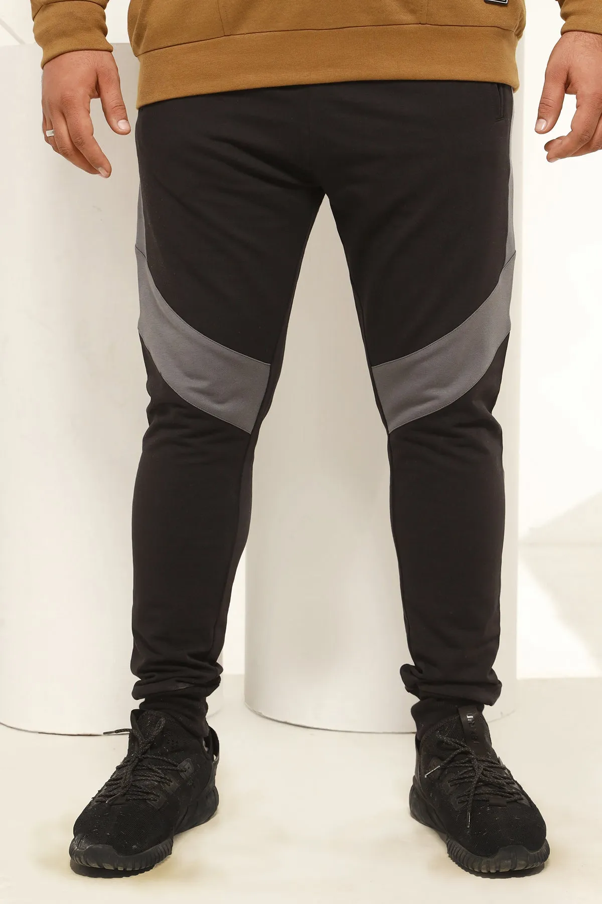 Black & Grey Jogger Pants (Plus Size) - W22 - UTR003P
