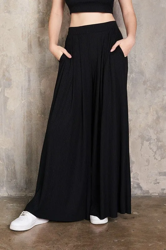 Cropped T-Shirt and Pleated Pants Set