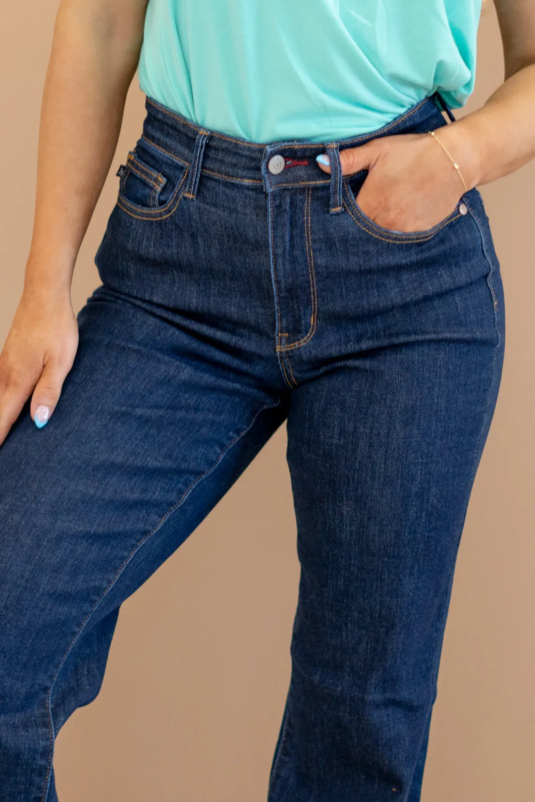 Curvy High Rise Vintage Back Darts Detail Straight