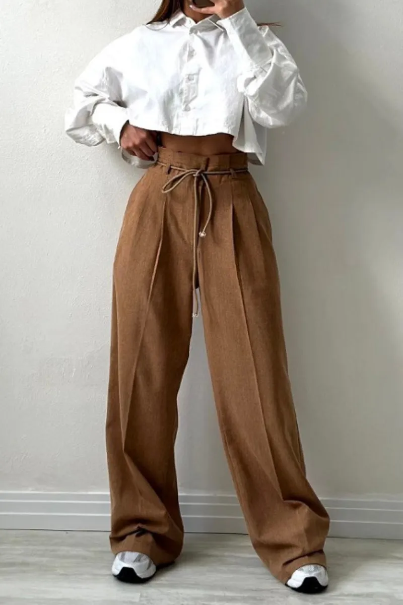 Ella – Pleated style – High-waisted trousers