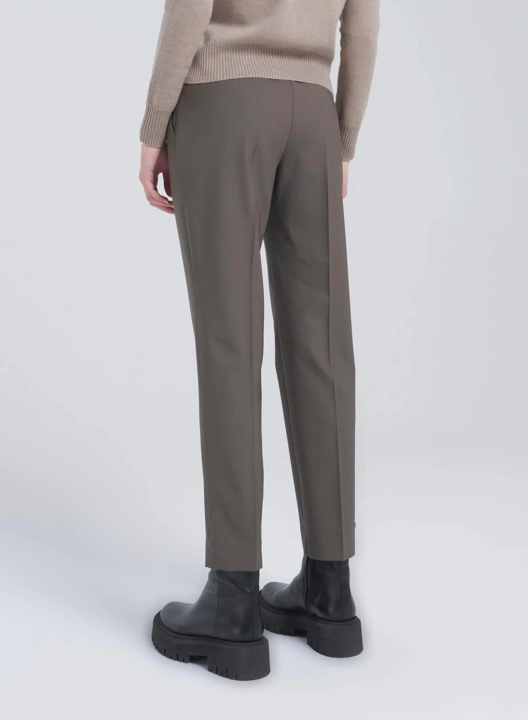 JOGGERS IN LANA