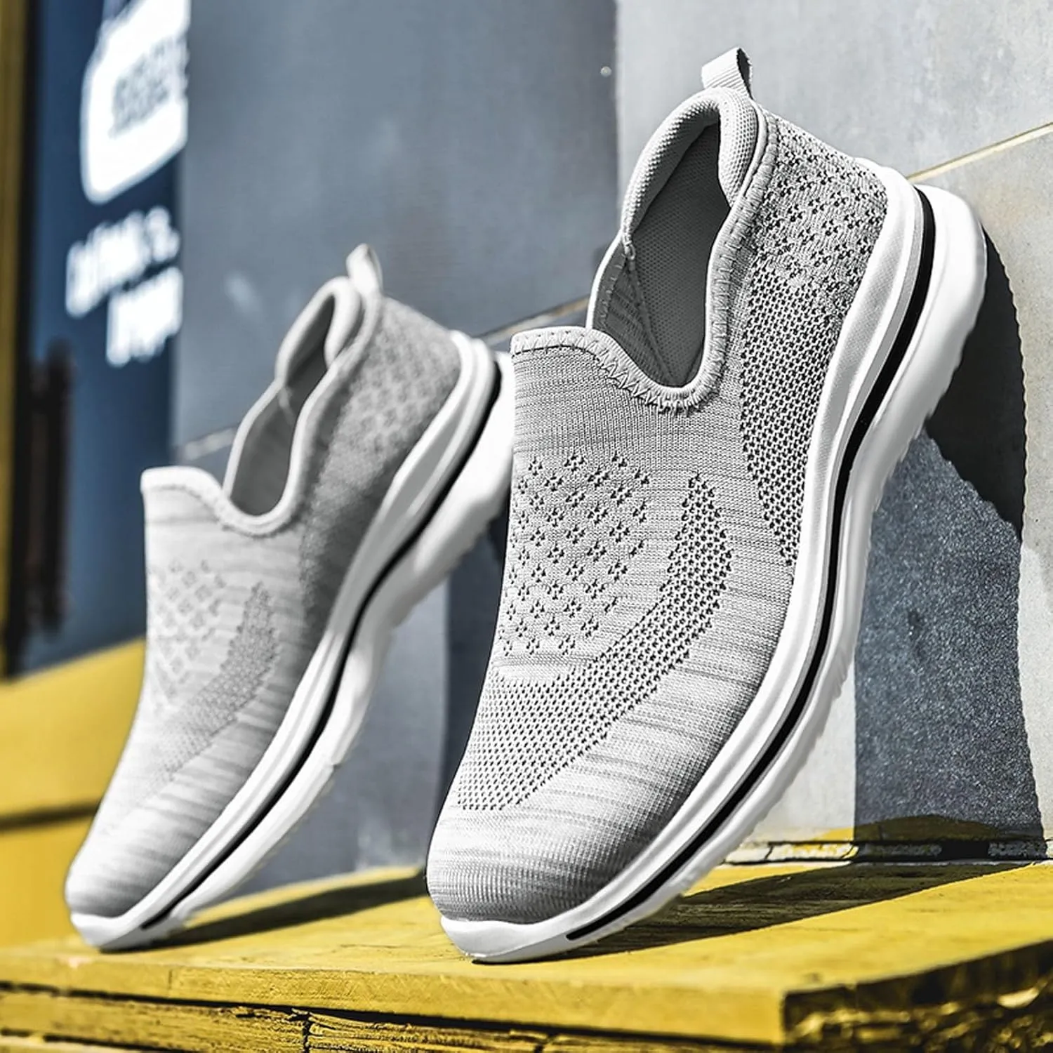 Memory Foam Versatile Shoes for Men Lightweight Breathable Walking Shoe Gym Tennis Lightweight Minimalist Shoes