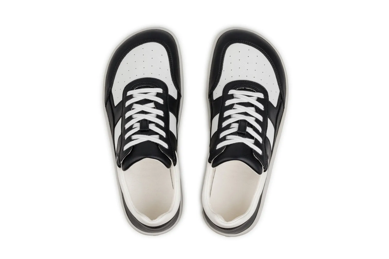 Men’s Comfort sneakers Yuva black and white