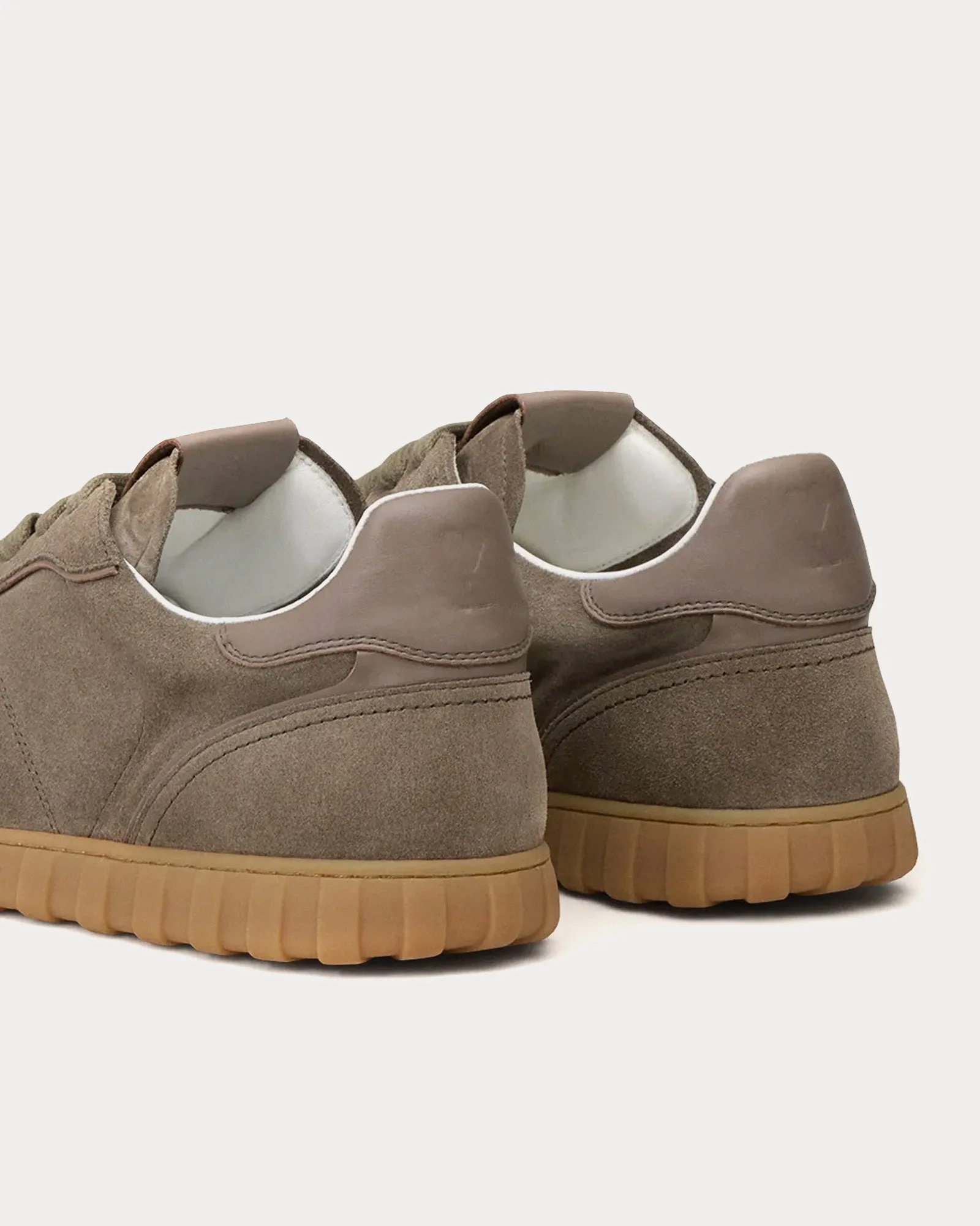 Step Leather Ash Low Top Sneakers