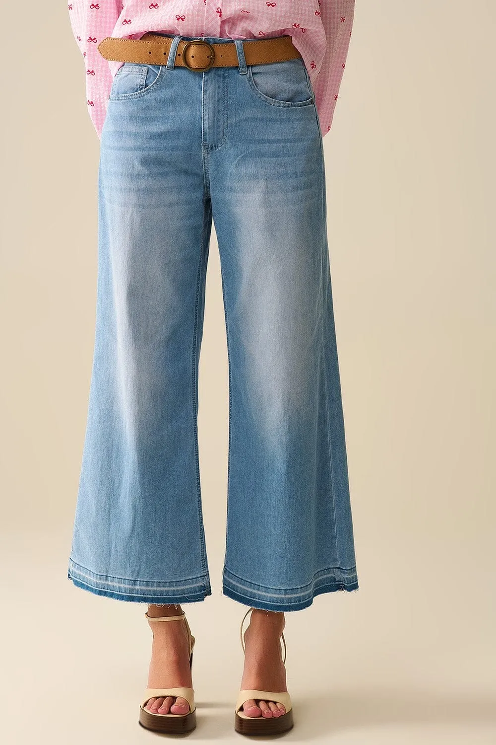Wide-Leg Ankle Jeans With Light Wash